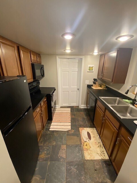 Building Photo - 157 S Fitzhugh St