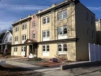 Building Photo - 916 W TRINITY