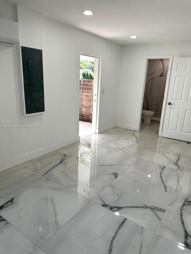 Building Photo - 26045 SW 131st Ct