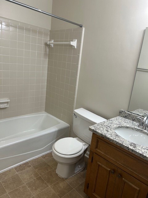Building Photo - 176 Gertrude Dr