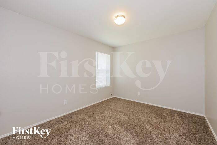 Building Photo - 6417 Meadow Way Ln