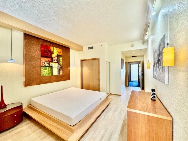 Building Photo - 101 Palm Harbor Pkwy