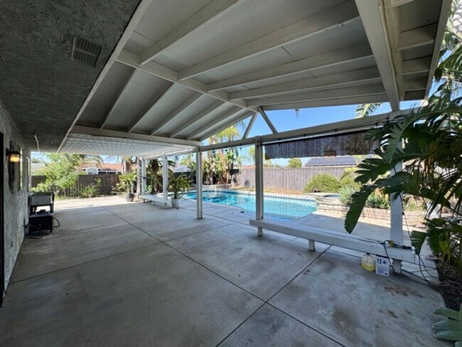 Building Photo - Spacious 3 Bedroom Menifee Home with Bonus...