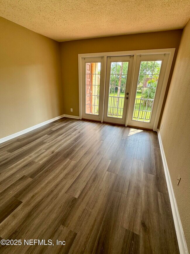 Building Photo - 6654 Bell Tower Ct