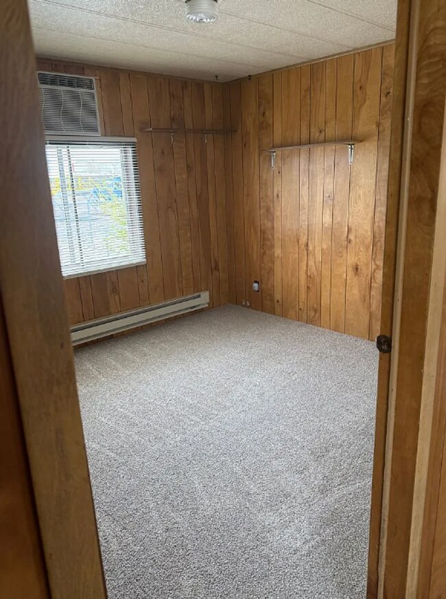 Building Photo - 2296 Doane Ln