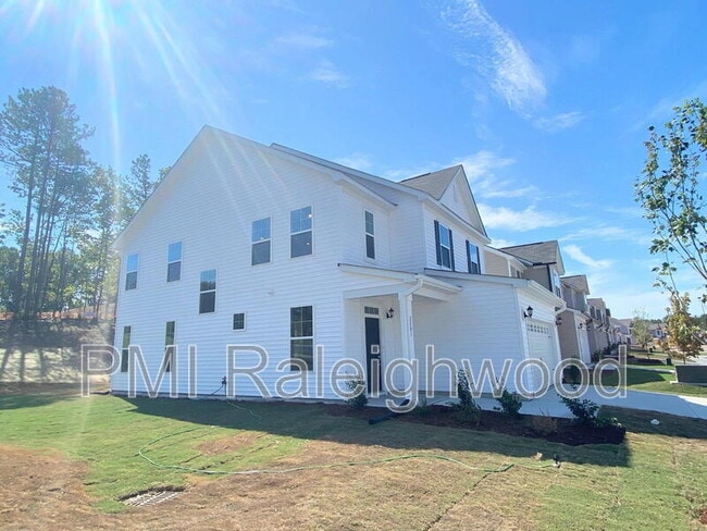 Building Photo - 2001 Seford Dr