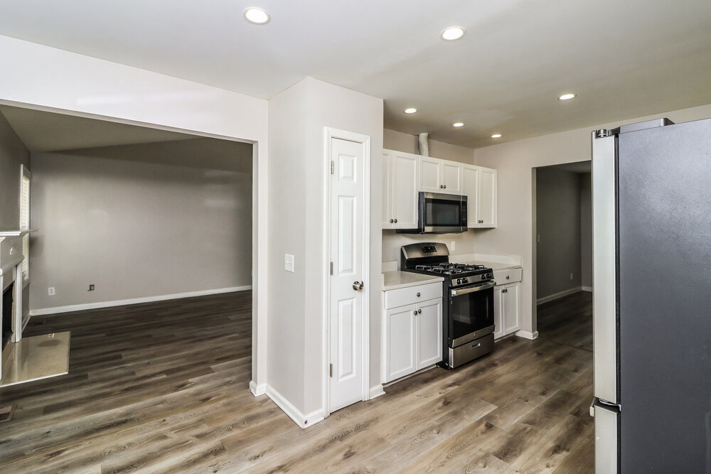 Building Photo - 7817 Cambridge Dr