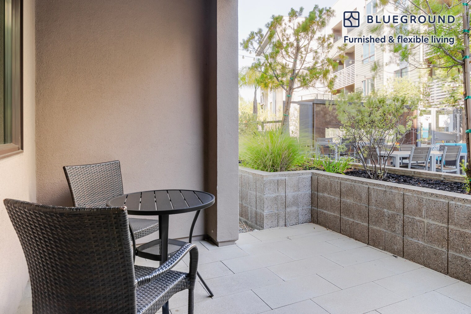 Building Photo - 1800 Lacassie Ave