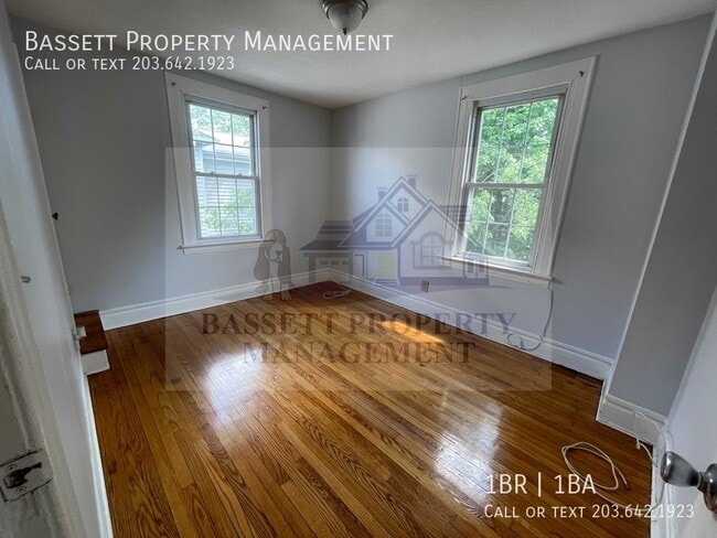 Building Photo - 24 Bradley Ave