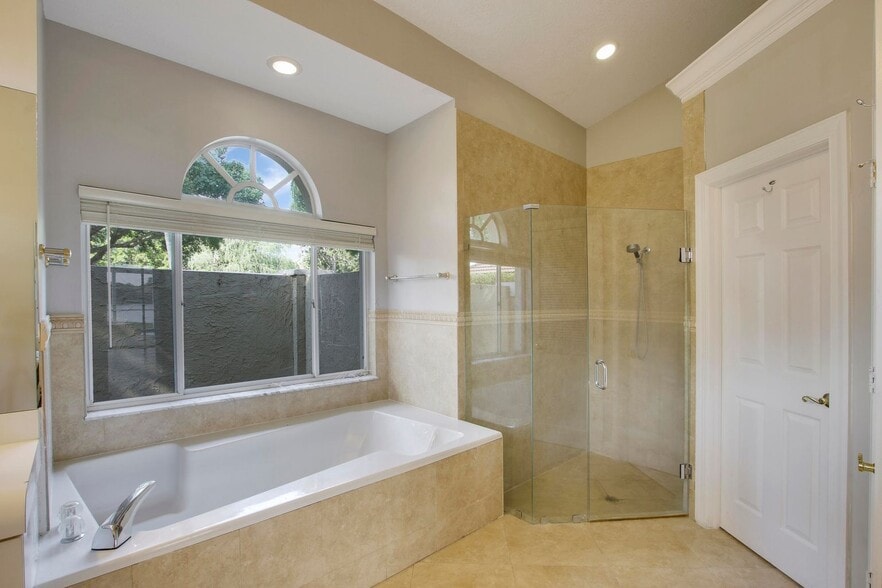 Building Photo - 139 Brookhaven Ct