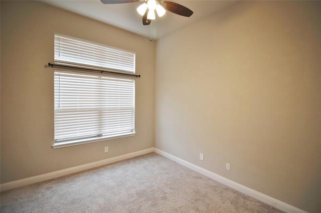 Building Photo - 412 Abbott Ln