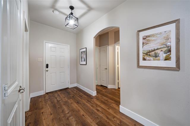 Building Photo - 913 Hawthorne Rd