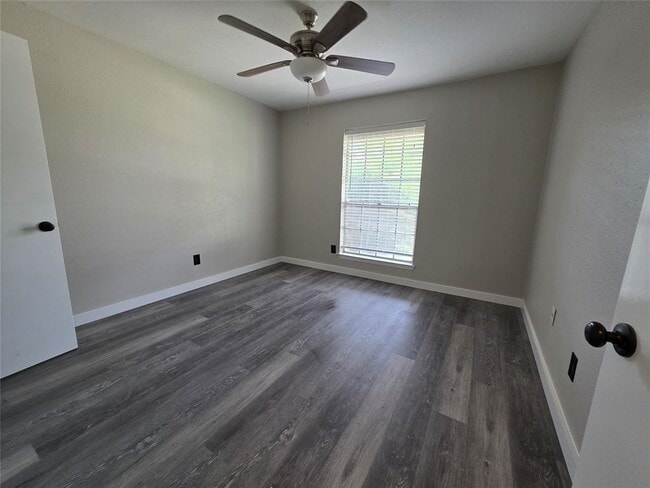 Building Photo - 12740 Shannon Hills Dr