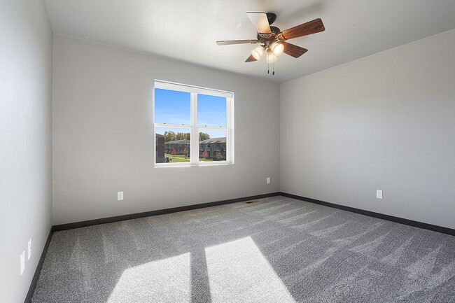 Building Photo - Diversity Duplex