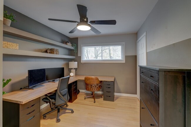 Building Photo - 4609 Waukesha St
