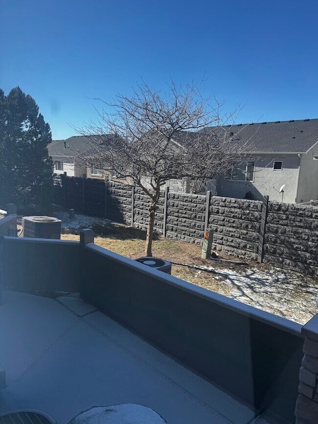 Building Photo - 6544 Range Overlook Heights