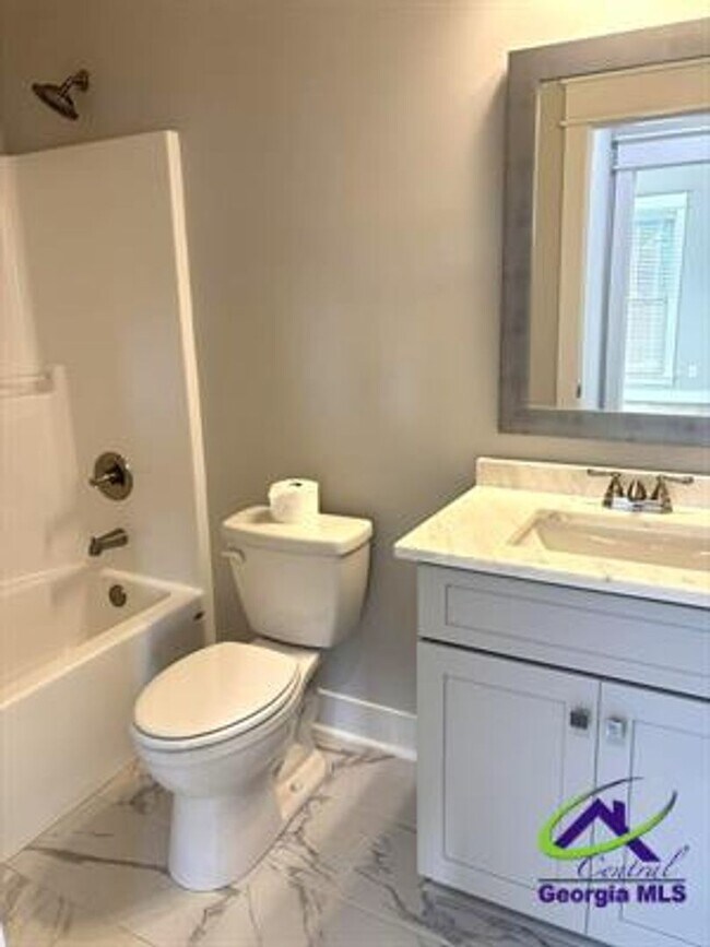 Building Photo - 113 Black Birch Ln