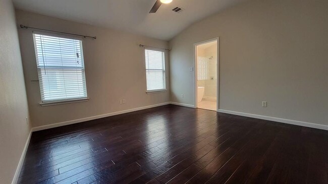 Building Photo - 374 Sampson