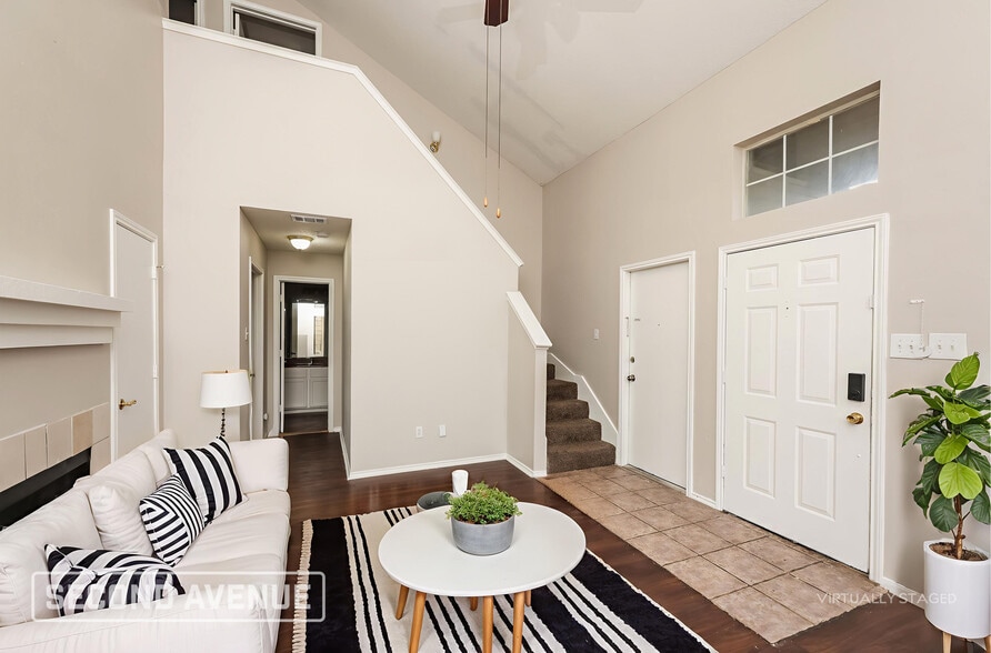 Building Photo - 12931 Parker Ct