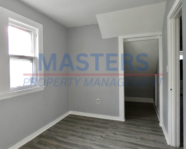 Building Photo - 237 Yondota St