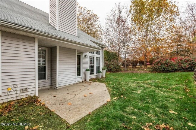 Building Photo - 292 Daisy Dr