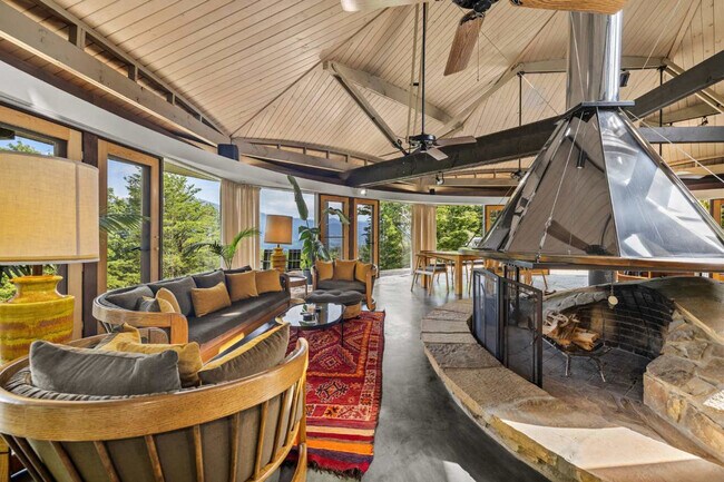 Building Photo - 1816 Bear Spgs Wy