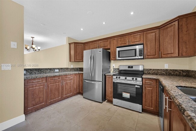 Building Photo - 4930 S University Dr