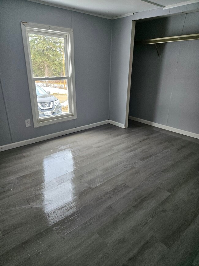 Building Photo - 435 Parsons Rd