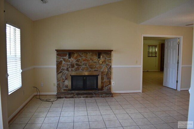 Building Photo - 5830 Lost Creek Dr