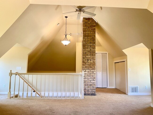 Building Photo - 3040 Colfax Ave South