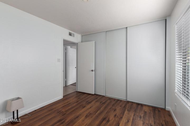 Building Photo - 5995 N 78th St