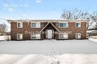 Building Photo - 106 43rd St SW