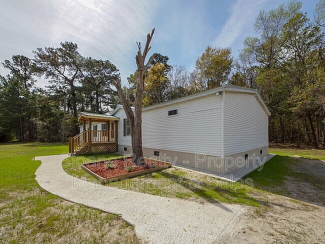 Building Photo - 3184 Sanders Rd