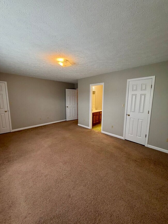 Building Photo - 00503