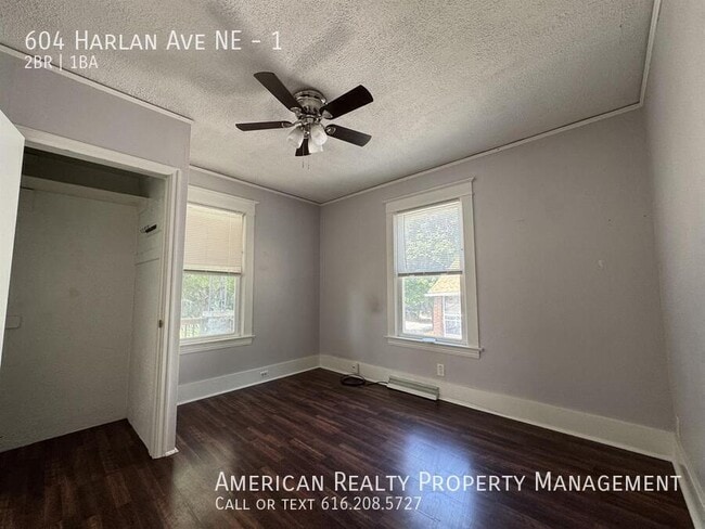 Building Photo - 604 Harlan Ave NE