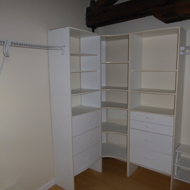 Building Photo - 44 Broadway