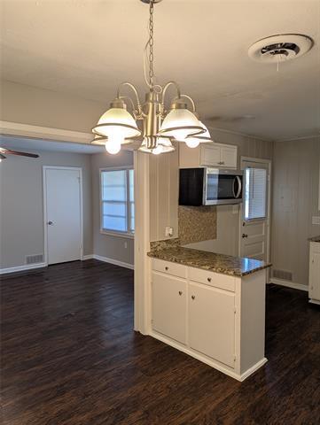 Building Photo - 2716 Bilglade Rd