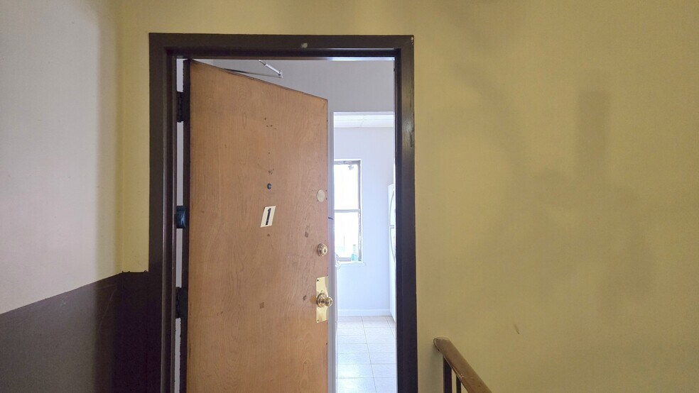 Door - 61 Broadway