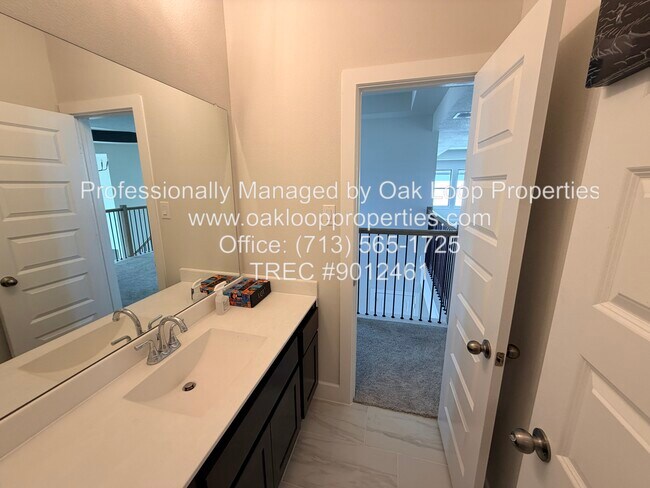 Building Photo - 30934 Vintage Crk Ln