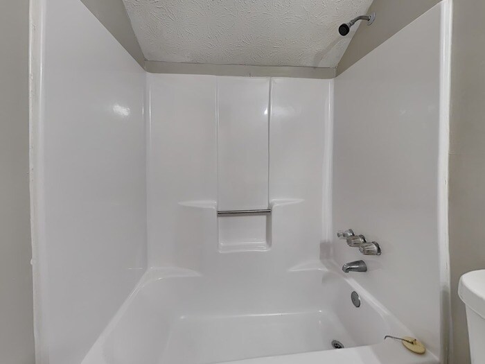 Building Photo - 2277 Hampton Dr