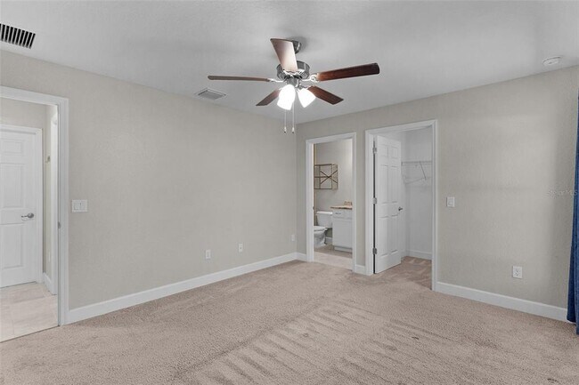 Building Photo - 501 Marion Oaks Golf Rd