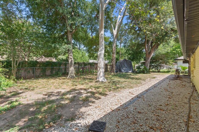 Building Photo - 2015 Ganyard Dr