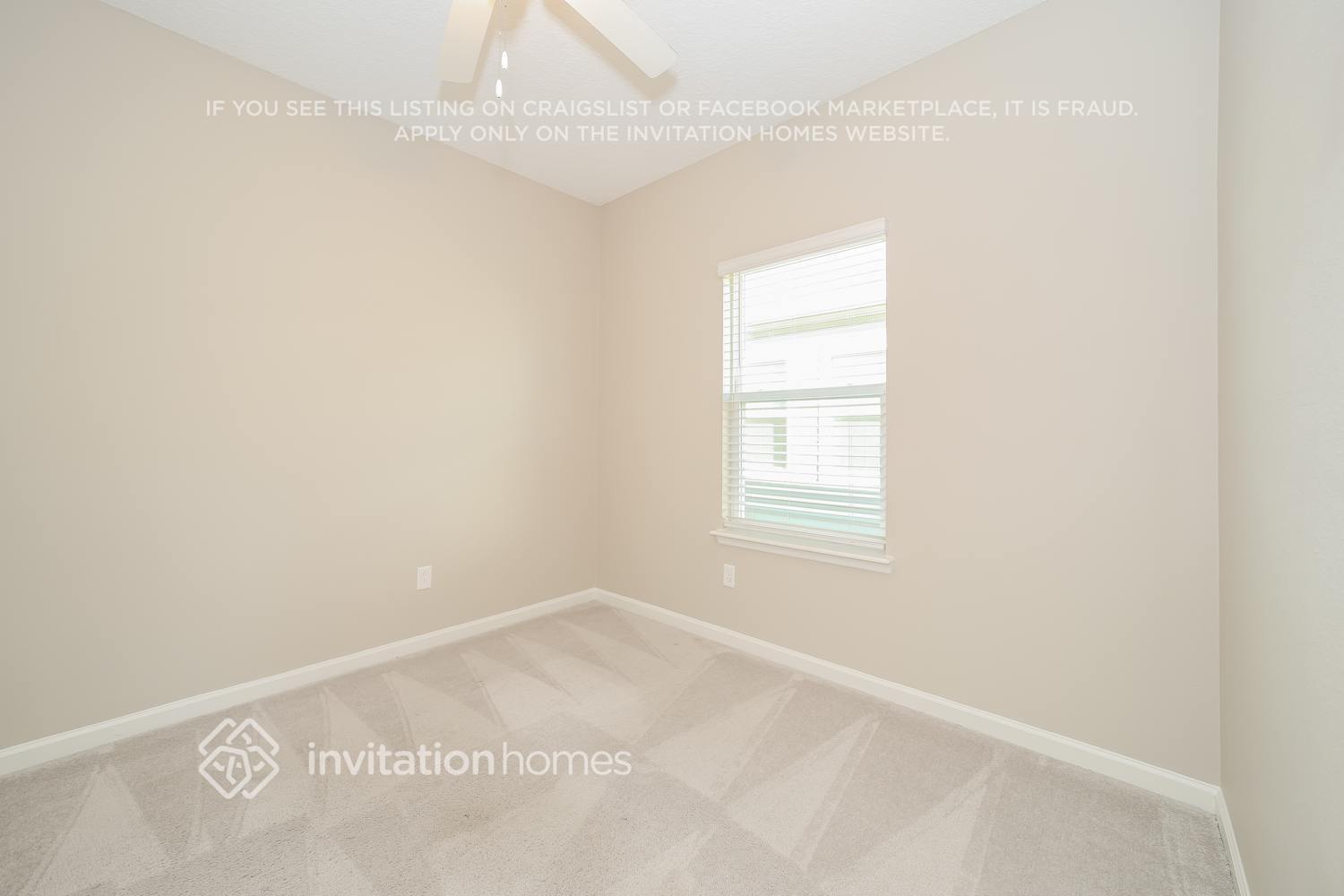 Building Photo - 10015 Lemon Grass Ln