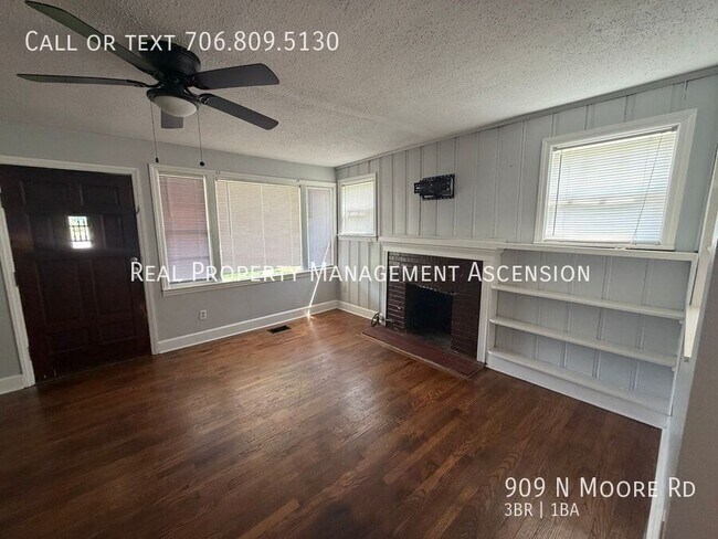 Building Photo - 909 N Moore Rd