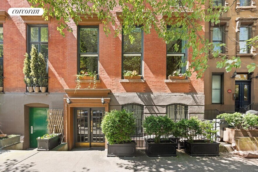 Building Photo - 68 W 11th St
