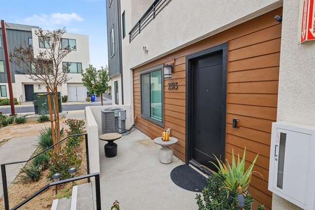 Building Photo - 2313 Acara Cir