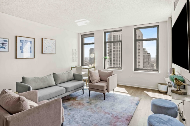 Building Photo - 549 W Kinzie St