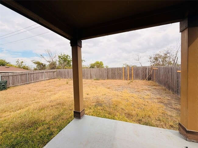 Building Photo - 1112 Strickling Dr