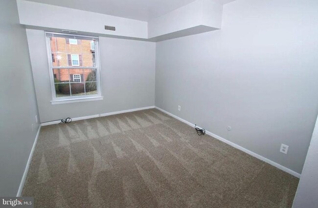 Building Photo - 414 Drummers Ln