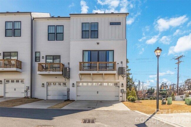 Building Photo - 4202 Alexander Vw Dr